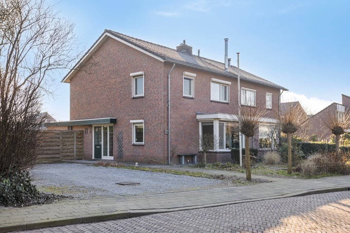 Kastanjelaan 85 in Winterswijk foto