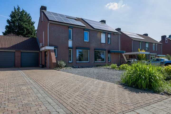 Kasteel Hoensbroeklaan 416 in Hoensbroek foto