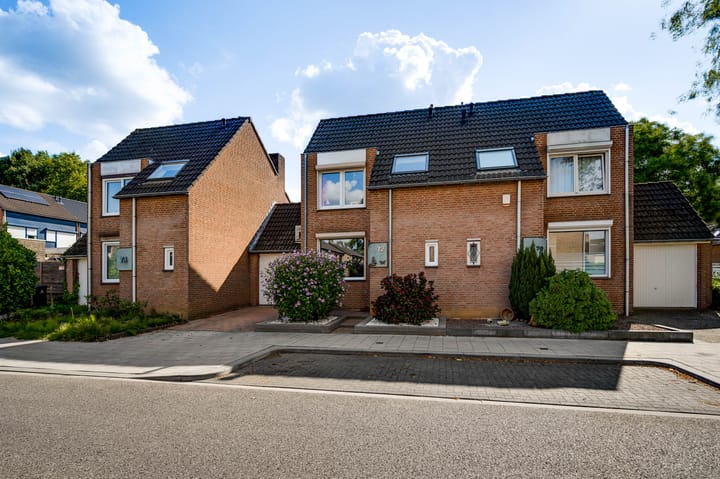 Kasteel Horionstraat 72 in Roermond foto