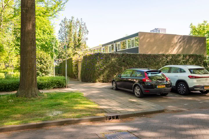 Kasteel Nijenrodestraat 92 in Tilburg foto
