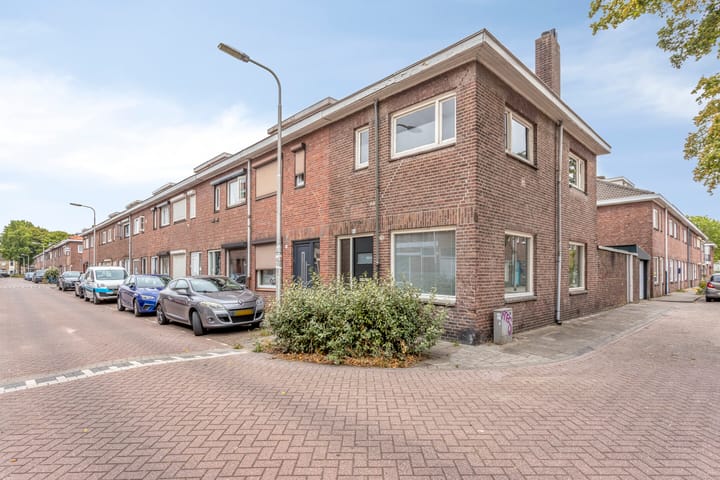 Kasteeldreef 80 in Tilburg foto