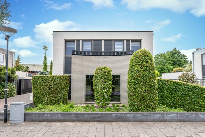 Kastmolen 24 in Helmond foto