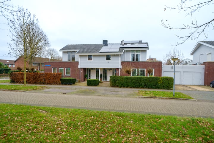 Kees Verweystraat 11 in Almere foto