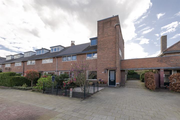 Keizer Ottostraat 121 in Bussum foto