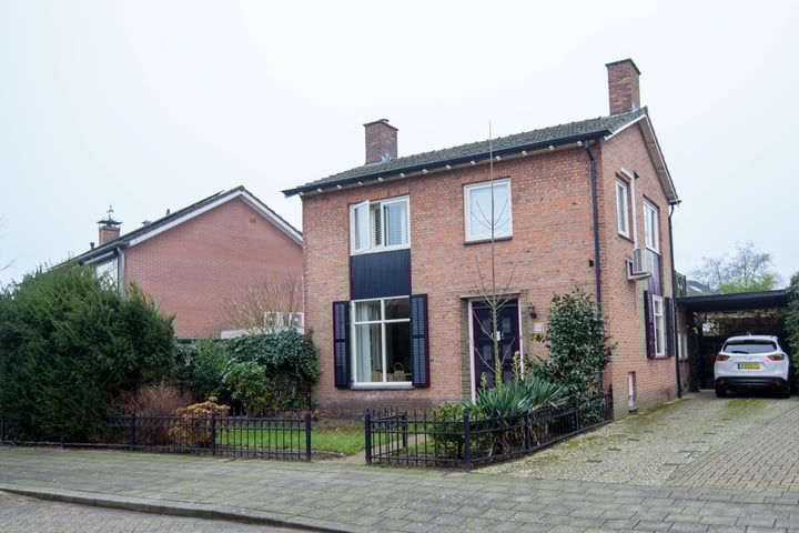 Keizersdwarsweg 44 in Winterswijk foto