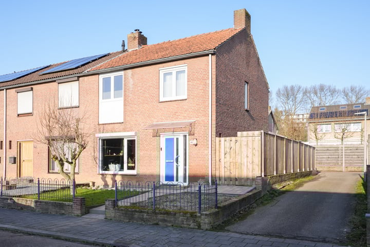 Keizerstraat 48 in Brunssum foto