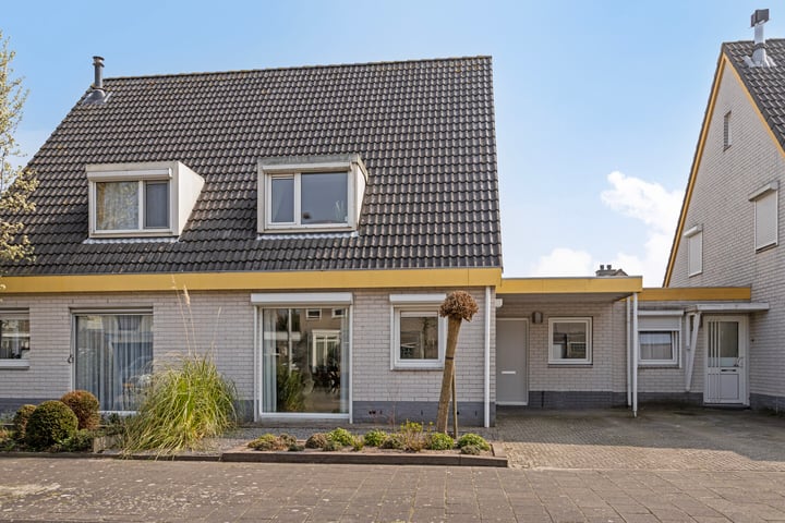 Keizersveerlaan 40 in Tilburg foto