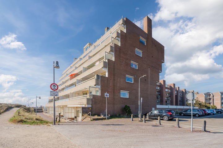 Kennedyboulevard 636 in Egmond aan Zee foto