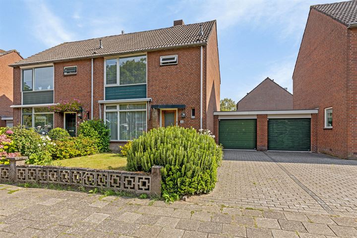 Kennedylaan 26 in Maarssen foto