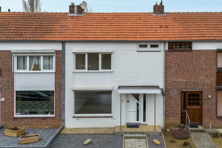 Kennedystraat 7 in Hoensbroek foto