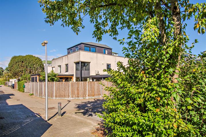 Kennemerland 65 in Purmerend foto