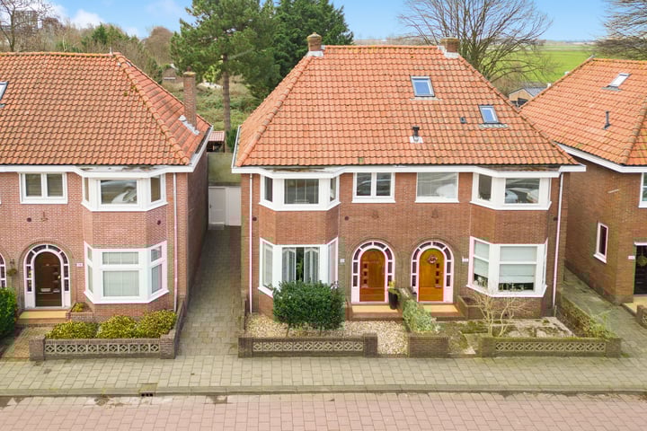 Kennemerstraatweg 120 in Heiloo foto