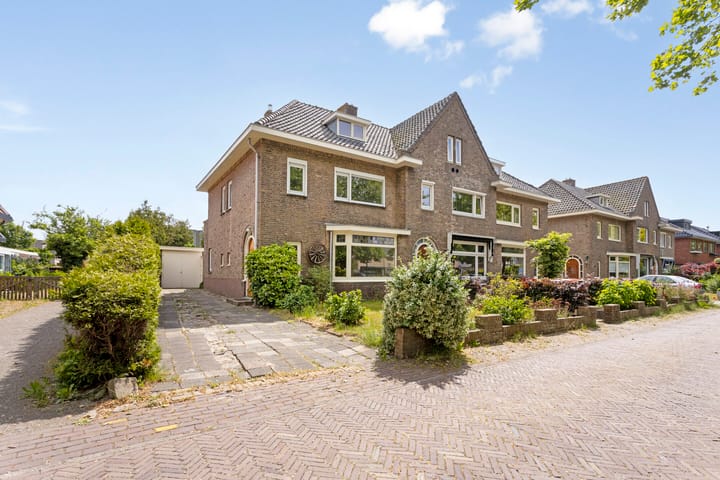 Kennemerstraatweg 604 in Heiloo foto
