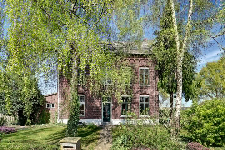 Kerkberg 10 in Melick