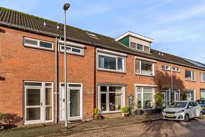 Kerkboomstraat 9 in Schelluinen foto