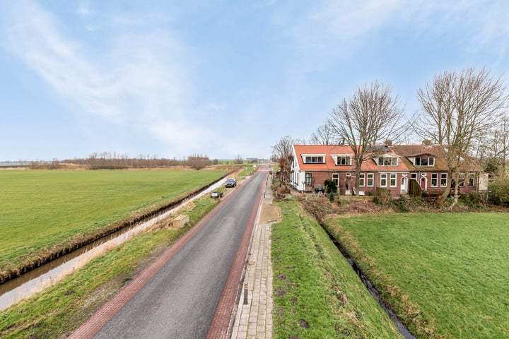 Kerkelaan 11 in Midwolda foto