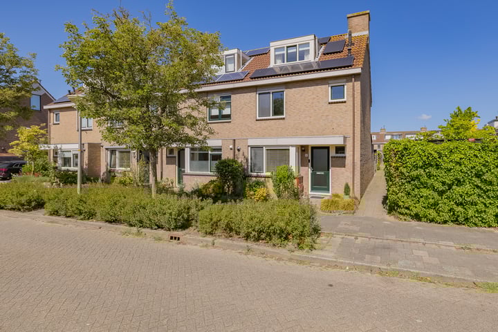 Kerkenmaaijerskamp 4 in Velserbroek foto