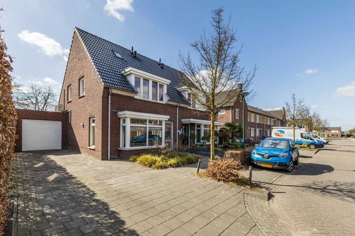 Kerkewei 18 in Luyksgestel foto