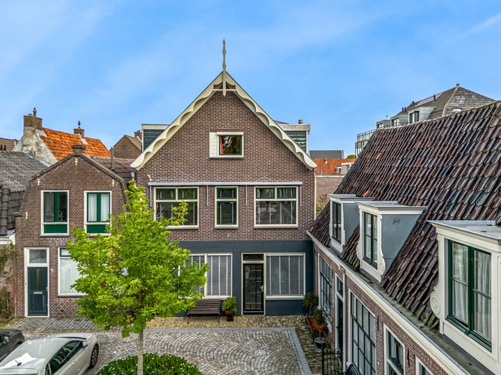 Kerkplein 13 in Hoorn
