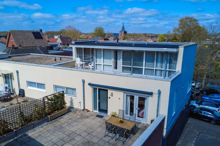 Kerkplein 15D in Dalfsen foto
