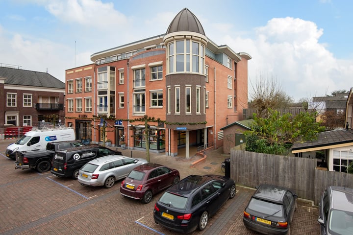 Kerkplein 26 in Putten foto
