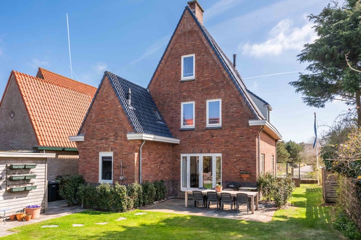 Kerkstraat 11 in Bergen aan Zee