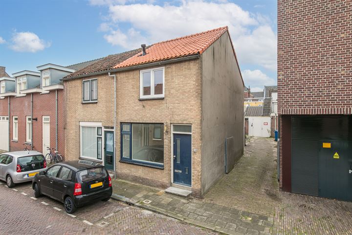 Kerkstraat 11 in Vianen foto