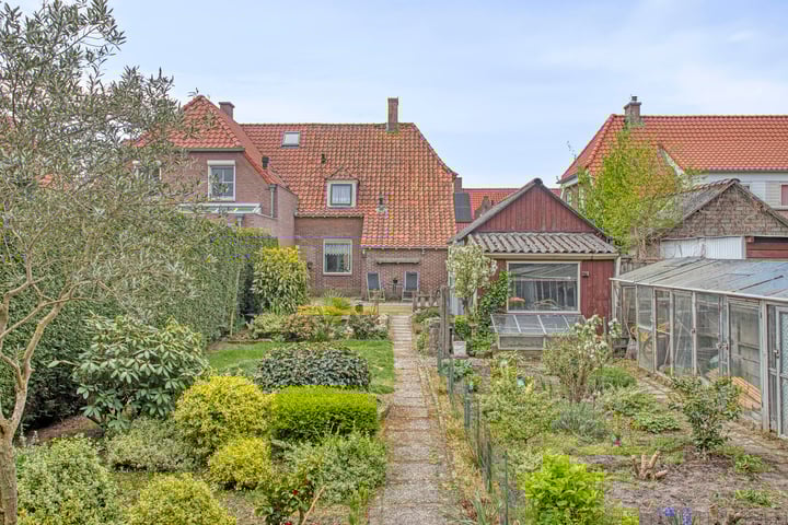 Kerkstraat 11 in Heesch