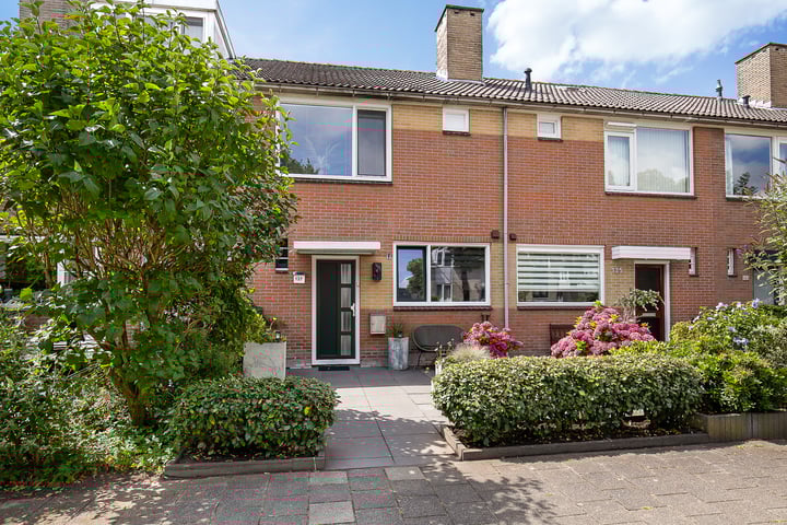 Kerkstraat 137 in Nieuw-Vennep foto