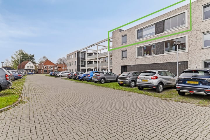 Kerkstraat 144K in Hoogezand