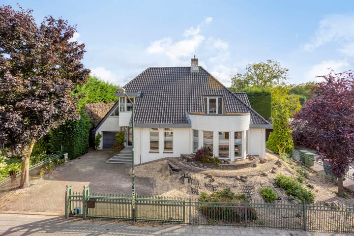 Kerkstraat 15 in Erp
