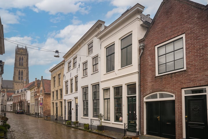 Kerkstraat 16 in Zaltbommel foto