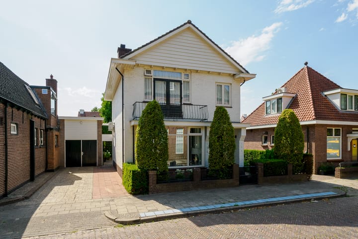 Kerkstraat 17 in Hengelo foto