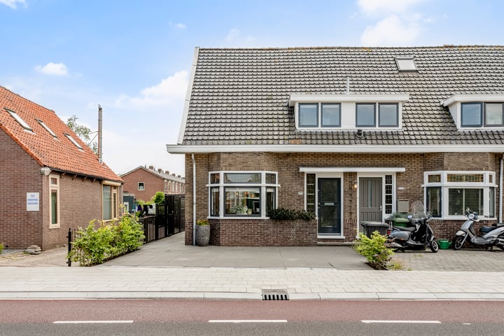 Kerkstraat 233 in Oostzaan foto