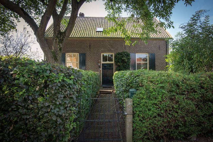 Kerkstraat 25 in Lathum foto