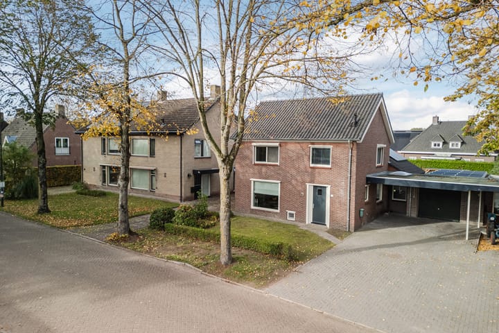 Kerkstraat 6 in Hooge Mierde foto