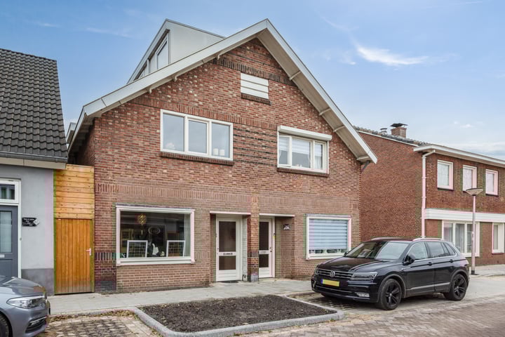 Kerkstraat 65 in Enschede foto