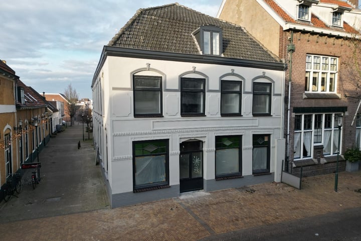 Kerkstraat 6a in Axel foto