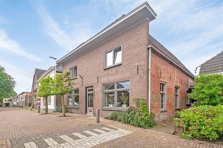 Kerkstraat 8 in Wijhe foto