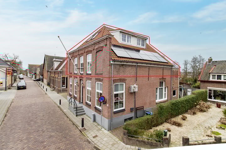 Kerkstraat 9 in Almkerk foto