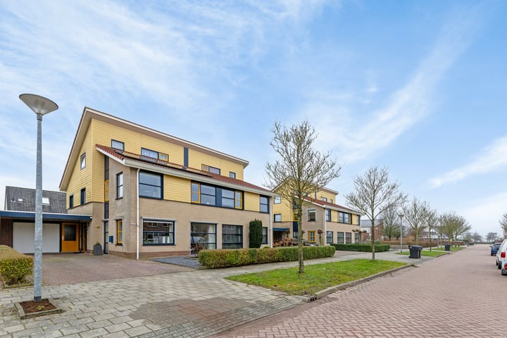 Kerkuil 26 in Bedum foto