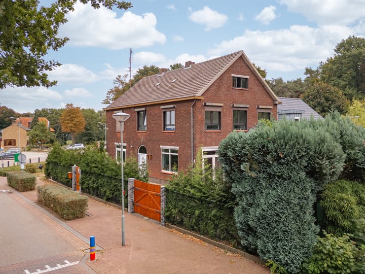 Kerkweg 1 in Maria Hoop foto