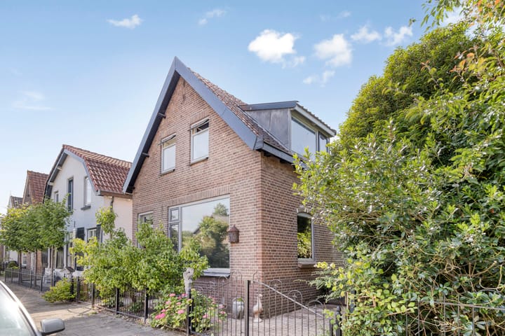 Foto van woning Kerkweg 114, Ridderkerk