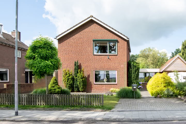 Kerkweg 131 in Erica foto