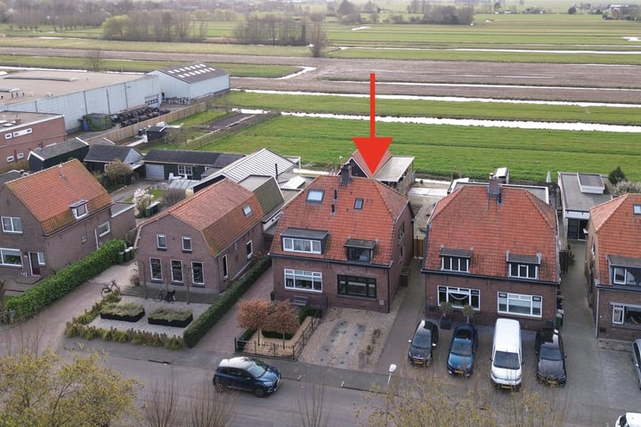 Kerkweg 211 in Lekkerkerk foto