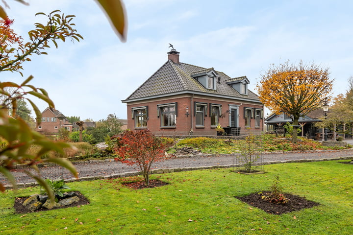 Kerkweg 23 in Schoonrewoerd foto