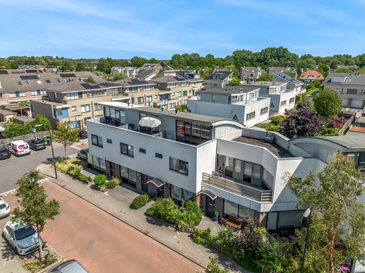 Kerkweide 69 in Leidschendam foto