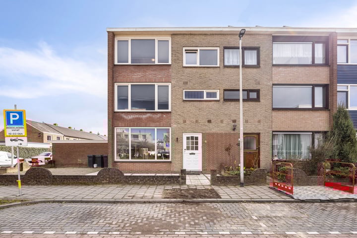 Kerkwerve 20 in Etten-Leur foto