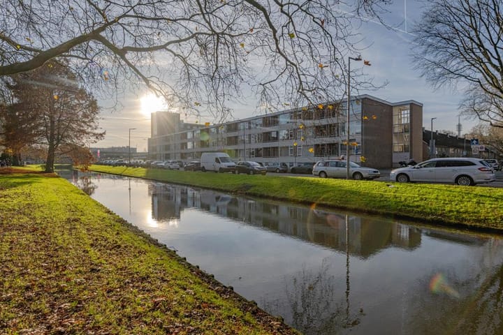 Kerkwervesingel 93 in Rotterdam