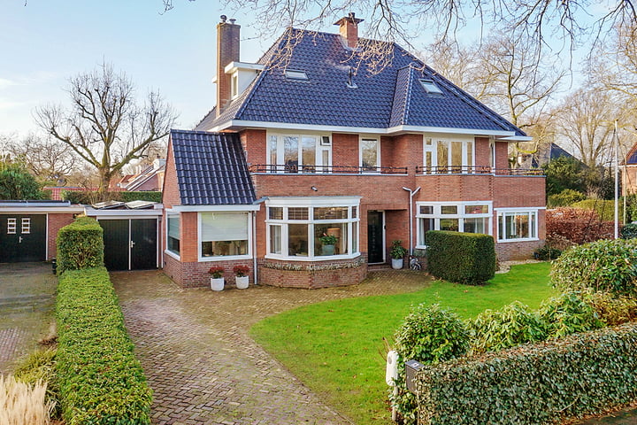 Kersbergenplein 13 in Zeist foto